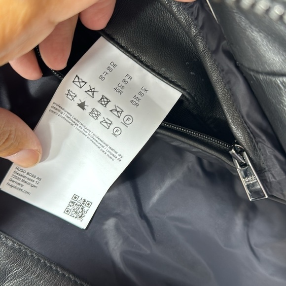 Hugo Boss 40R Leather Jacket - Picture 3 of 5